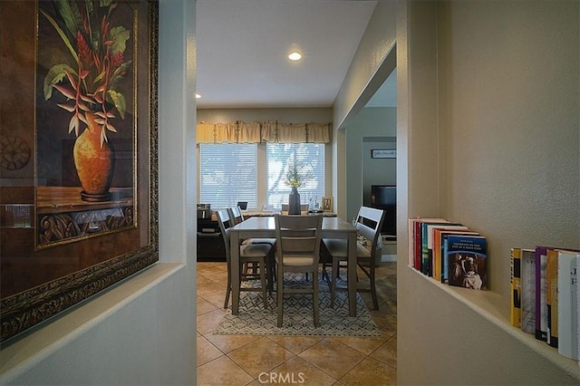 31961 Honeysuckle Cir, Winchester, CA 92596 - tiled dining area featuring recessed lighting