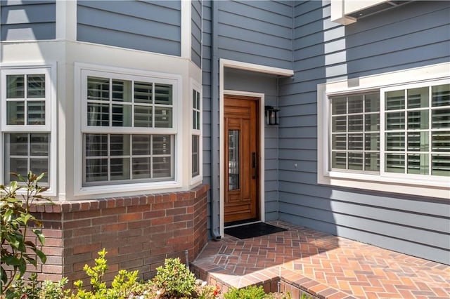 view of exterior entry