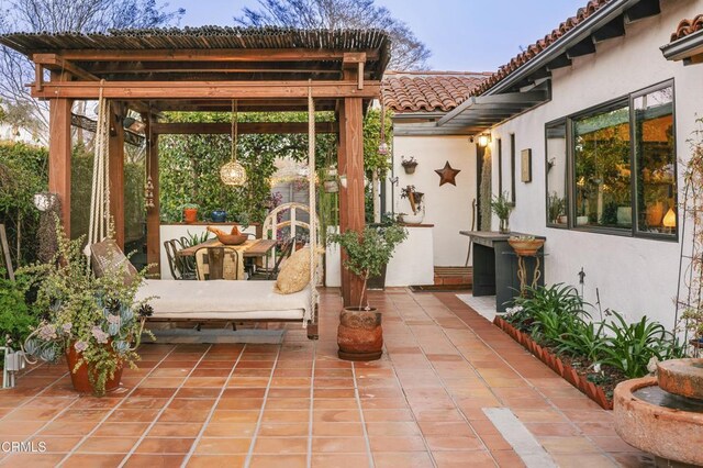 1241 Solita Rd, Pasadena, CA 91103 - view of patio