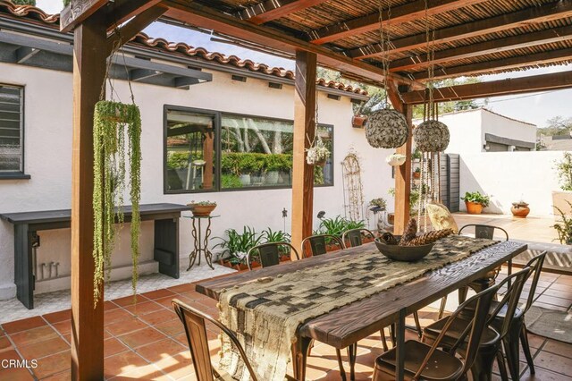 1241 Solita Rd, Pasadena, CA 91103 - view of patio / terrace featuring outdoor dining space