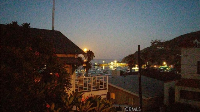 117 Maiden Ln, Avalon, CA 90704 - exterior space