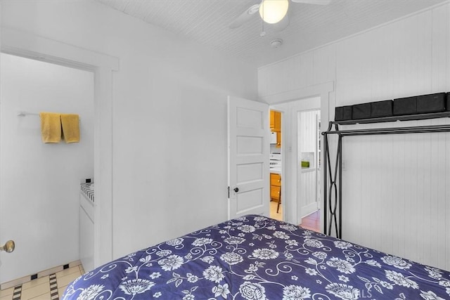 117 Maiden Ln, Avalon, CA 90704 - bedroom featuring ceiling fan