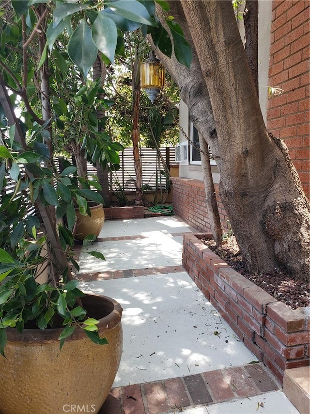 3315 Strongs Dr, Venice, CA 90292 - view of patio / terrace with fence