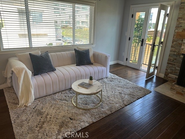 3315 Strongs Dr, Venice, CA 90292