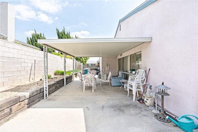 view of patio featuring a fenced backyard