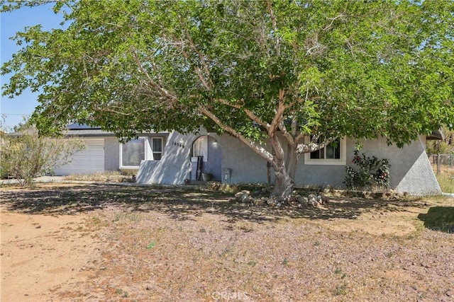 14544 Jelan Ave, Apple Valley, CA 92307 - view of front of house featuring stucco siding