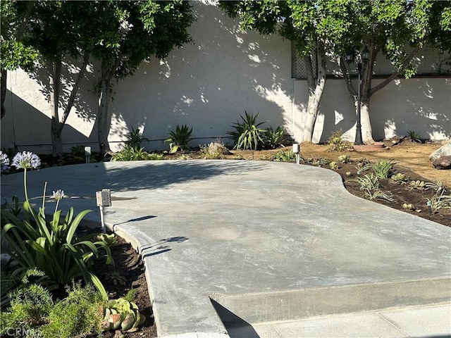 1741 Glenwood Rd, Glendale, CA 91201 - view of patio