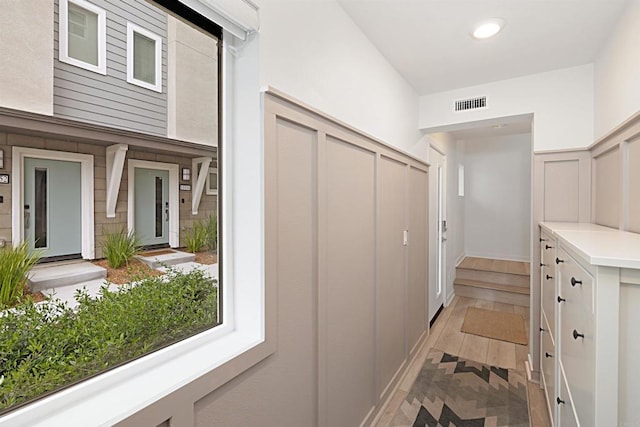 10456 Newbliss Way, Mira Mesa, CA 92126 - corridor featuring recessed lighting