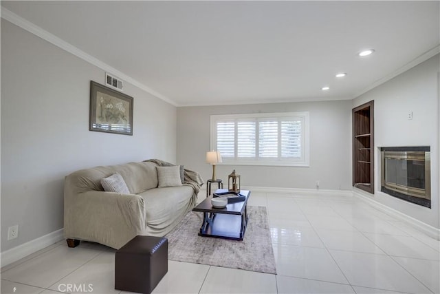 tiled living area with crown molding, baseboards, recessed lighting, and visible vents