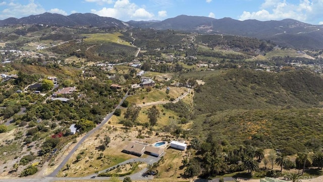 68256827 Kellyn Ln, Vista, CA 92084 - birds eye view of property featuring a mountain view