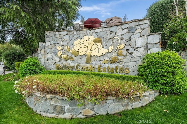 24926 Vista Verenda, Woodland Hills, CA 91367 - photo 33