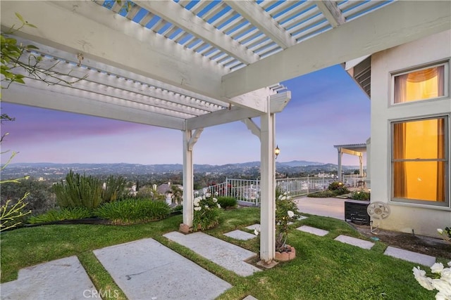 24926 Vista Verenda, Woodland Hills, CA 91367 - photo 32