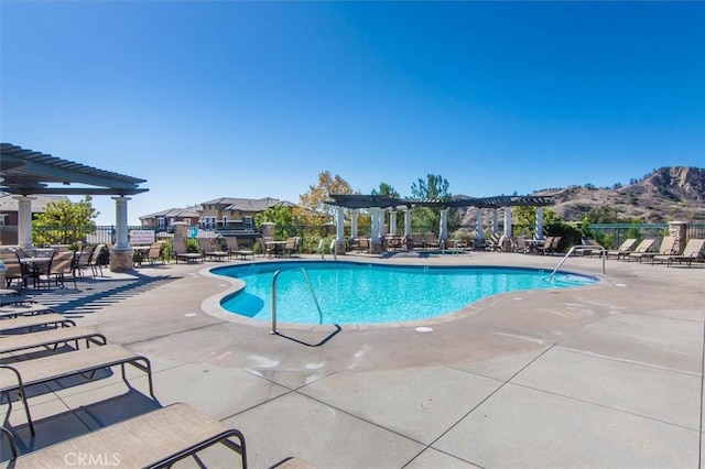 13836 Balboa Blvd Unit 164, Sylmar, CA 91342 - pool featuring fence, a pergola, a mountain view, and a patio