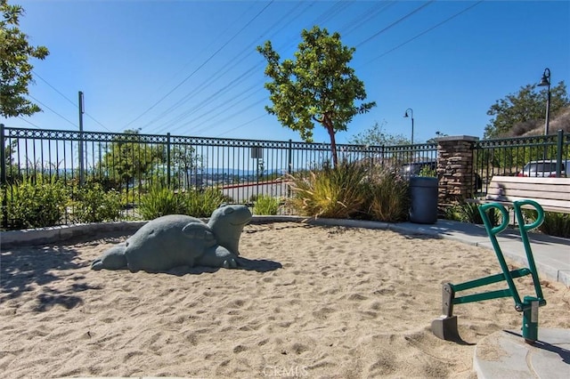13836 Balboa Blvd Unit 164, Sylmar, CA 91342 - view of play area featuring fence