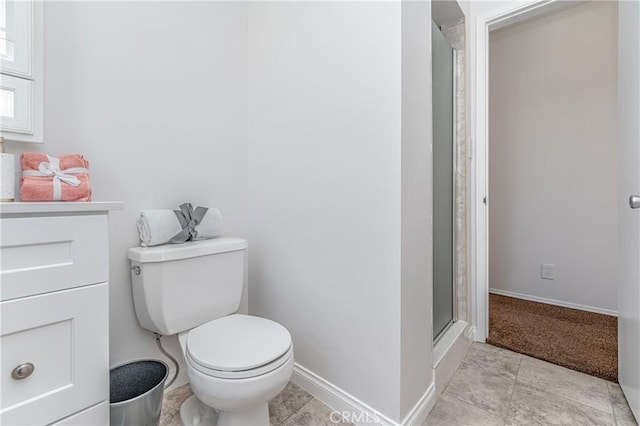 2750 Fanwood Ave, Long Beach, CA 90815 - bathroom featuring toilet and a shower stall