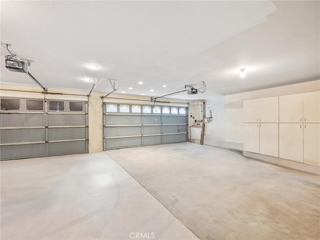18668 Kamana Rd, Apple Valley, CA 92307 - garage with a garage door opener