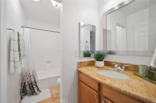 full bath featuring vanity, toilet, and shower / bathtub combination with curtain