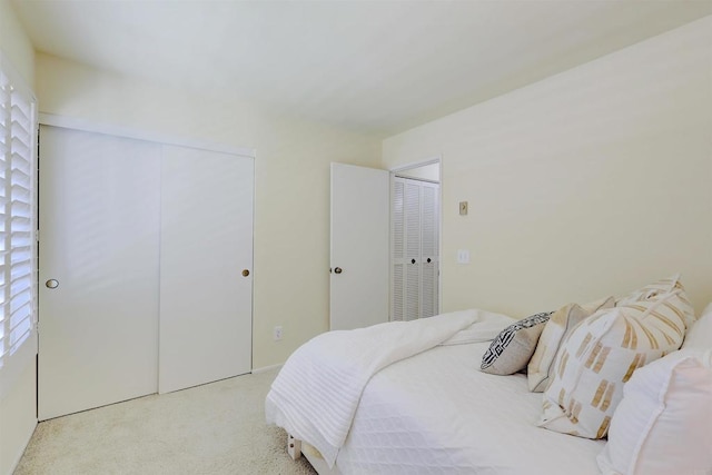 1982 Fairlee Dr, Encinitas, CA 92024 - carpeted bedroom with a closet