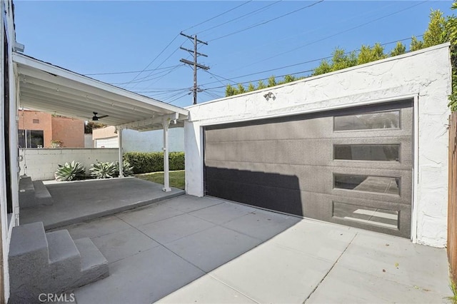 3427 S Victoria Ave, Los Angeles, CA 90016 - detached garage with fence