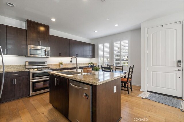 900 N Primrose Ln Unit A, Azusa, CA 91702 - photo 8