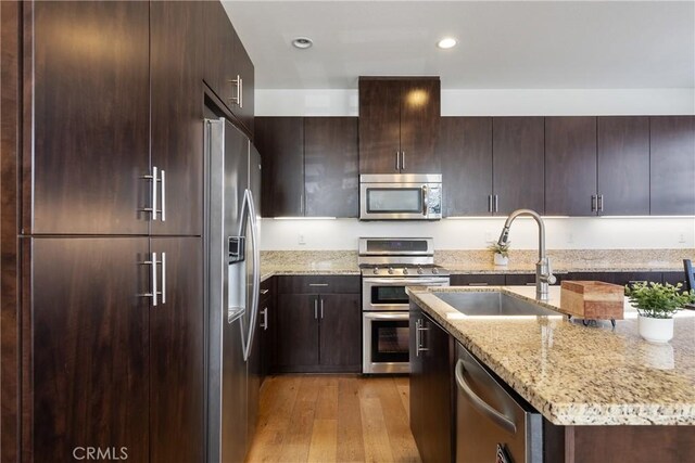 900 N Primrose Ln Unit A, Azusa, CA 91702 - photo 7