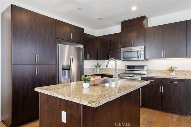 900 N Primrose Ln Unit A, Azusa, CA 91702 - photo 6