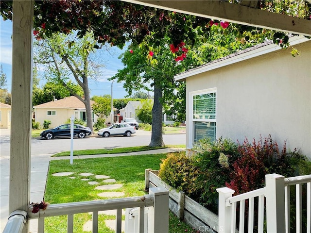 17557 Gilmore St, Lake Balboa, CA 91406 - view of yard featuring a residential view
