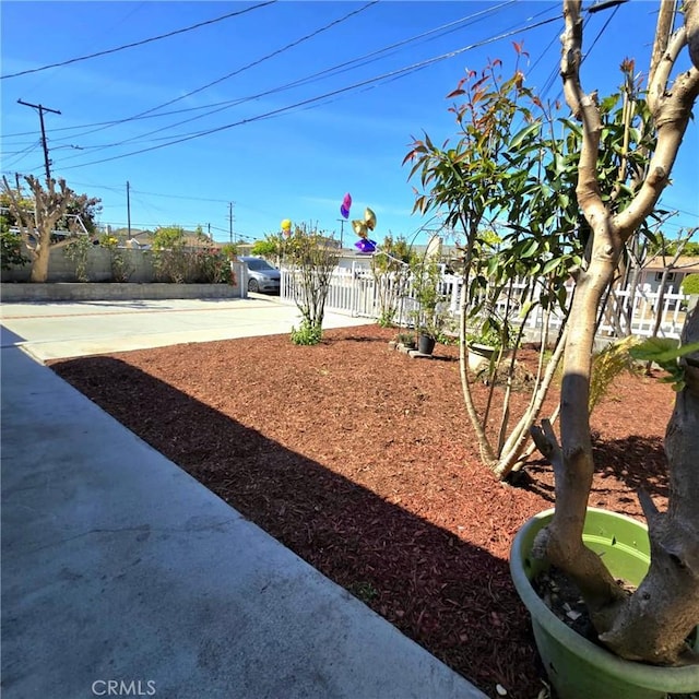 22724 Kinard Ave, Carson, CA 90745 - view of yard featuring fence