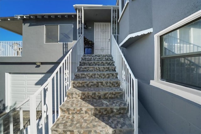 1745 College View Pl, Los Angeles, CA 90041 - view of stairs