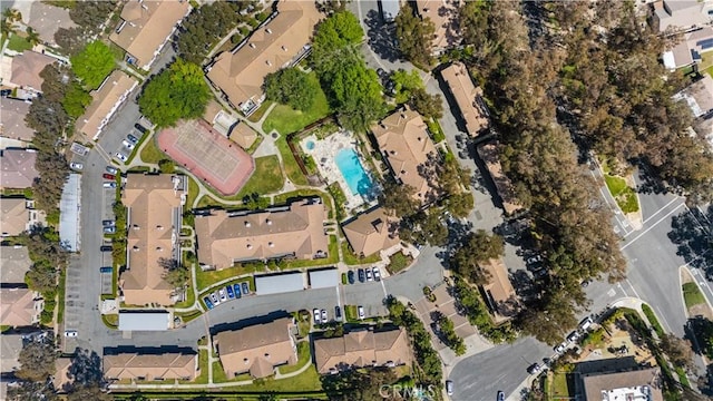 birds eye view of property featuring a residential view