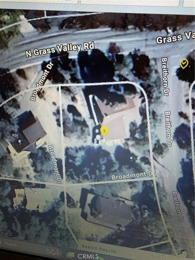 943 Grass Valley Rd, Lake Arrowhead, CA 92352 - map location
