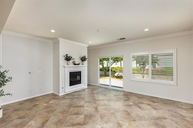 unfurnished living room with a glass covered fireplace, baseboards, recessed lighting, and visible vents
