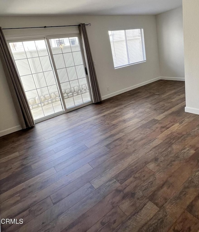 333 Highland Dr, Oxnard, CA 93035 - unfurnished room featuring plenty of natural light and dark wood-style flooring