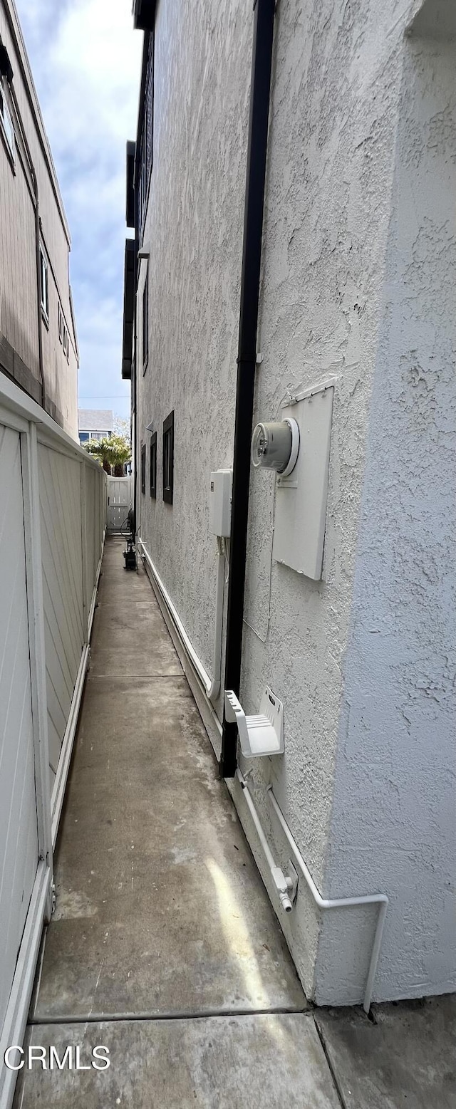 333 Highland Dr, Oxnard, CA 93035 - view of property exterior featuring stucco siding