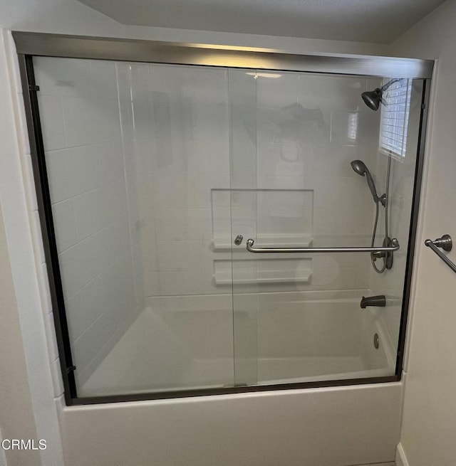 333 Highland Dr, Oxnard, CA 93035 - full bath featuring combined bath / shower with glass door