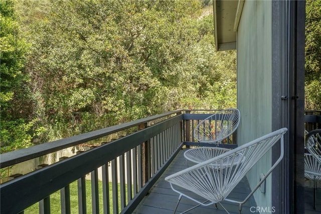 3392 Coy Dr, Sherman Oaks, CA 91423 - view of balcony