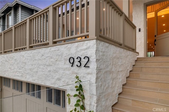 932 9th St, Manhattan Beach, CA 90266 - view of stairs