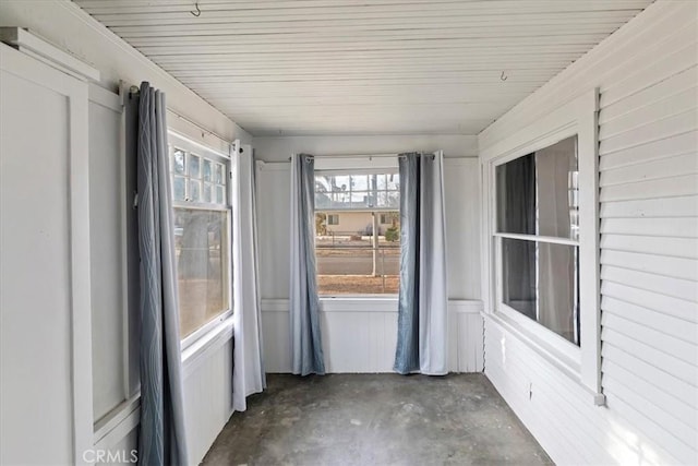 4643 Victoria Ave, Riverside, CA 92507 - view of unfurnished sunroom