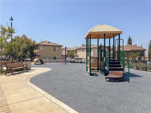 34072 Lily Rd, Yucaipa, CA 92399 - community play area featuring fence and a residential view