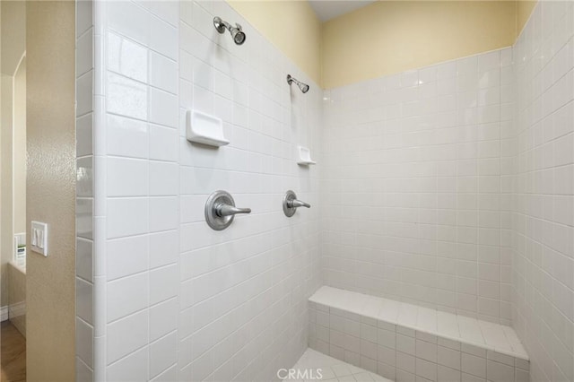 2438 Vista Del Sol Ln, Verne, CA 91750 - bathroom featuring tiled shower