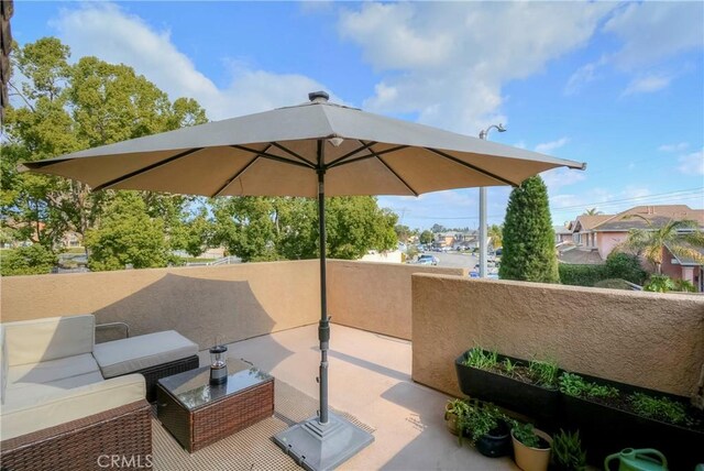 view of patio featuring outdoor lounge area