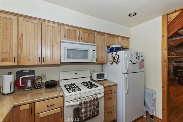 33451 Wild Rose Dr, Green Valley Lake, CA 92341 - photo 7