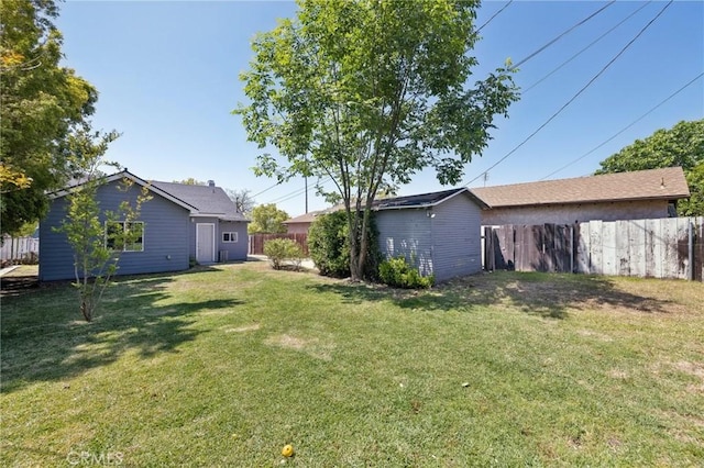 1781 Whitefield Rd, Pasadena, CA 91104 - view of yard featuring fence and an outbuilding
