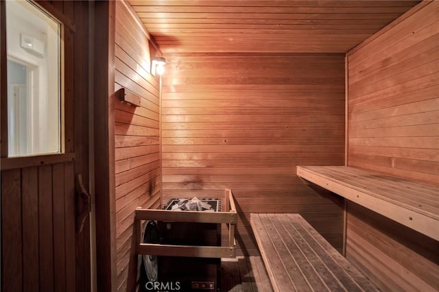 view of sauna / steam room