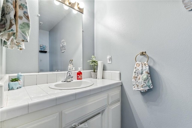 9375 Musselman Dr Unit A, Atascadero, CA 93422 - bathroom featuring vanity