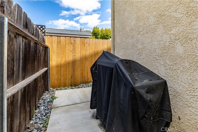 9375 Musselman Dr Unit A, Atascadero, CA 93422 - details with fence and stucco siding