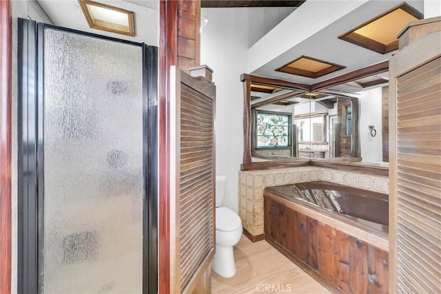 30062 Grandpoint Ln, Rancho Palos Verdes, CA 90275 - full bathroom featuring toilet, a shower stall, and vanity