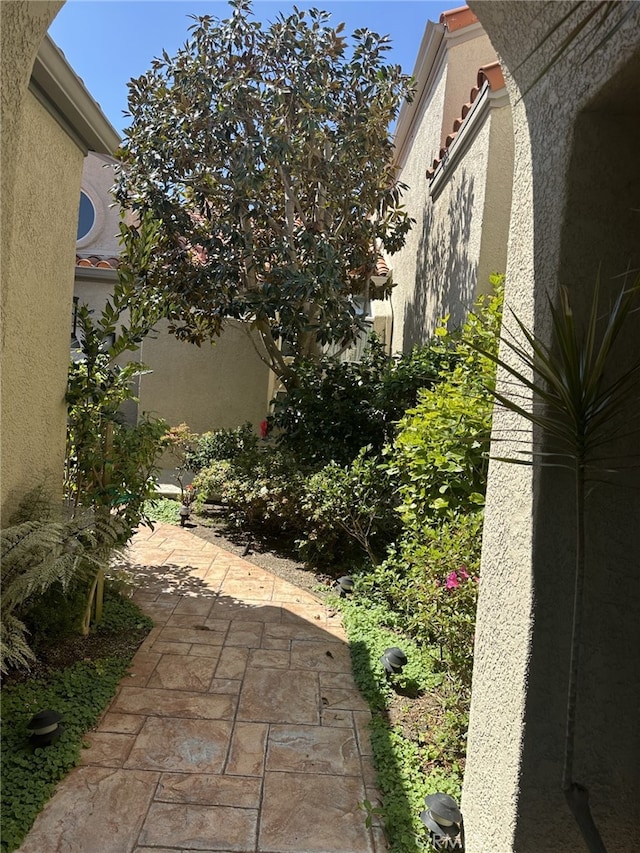17 Marseille, Laguna Niguel, CA 92677 - view of yard with a patio area