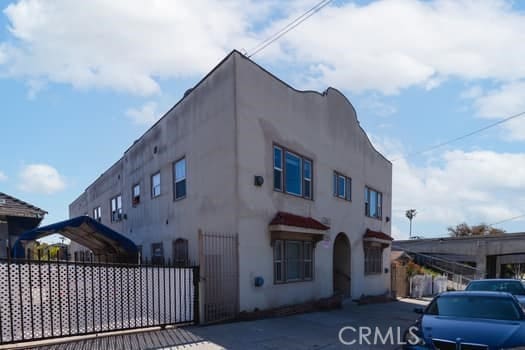 432 N Virgil Ave, Los Angeles, CA 90004 - exterior space featuring fence and stucco siding