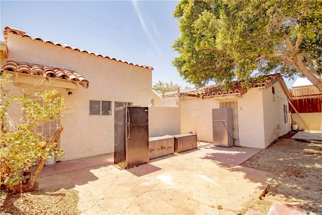 66365 5th St, Desert Hot Springs, CA 92240 - view of patio with fence